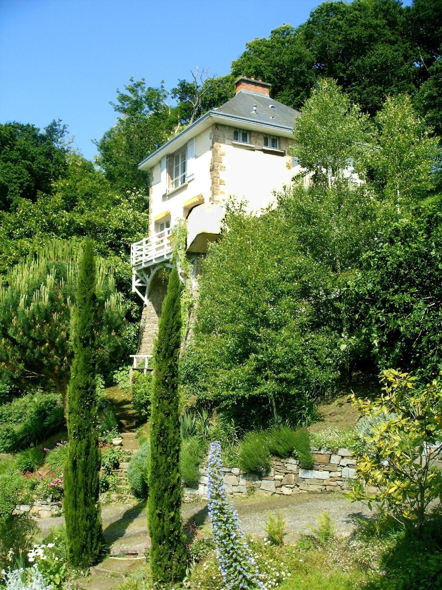 Gite La Bertichere 3 Etoiles Saint-Jean-le-Thomas Ngoại thất bức ảnh