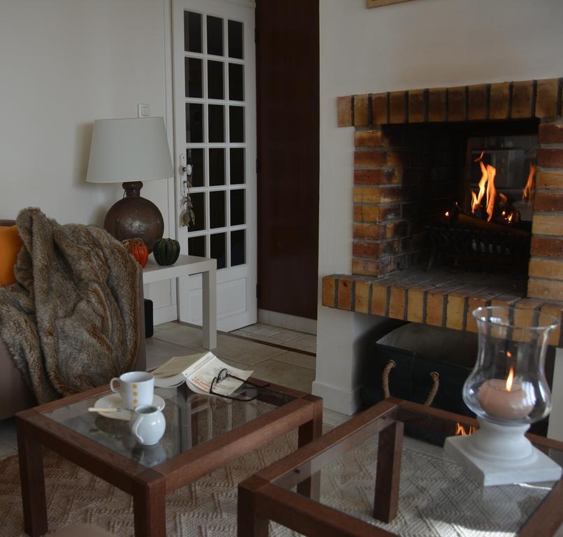 Gite La Bertichere 3 Etoiles Saint-Jean-le-Thomas Ngoại thất bức ảnh